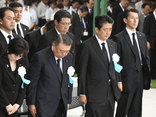 아베 "한국이 일방적으로 협정 위반"…日 7일 수출규제 세칙 발표