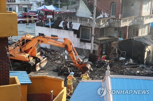 전주 여인숙 화재 60대 방화 용의자 체포…혐의 부인