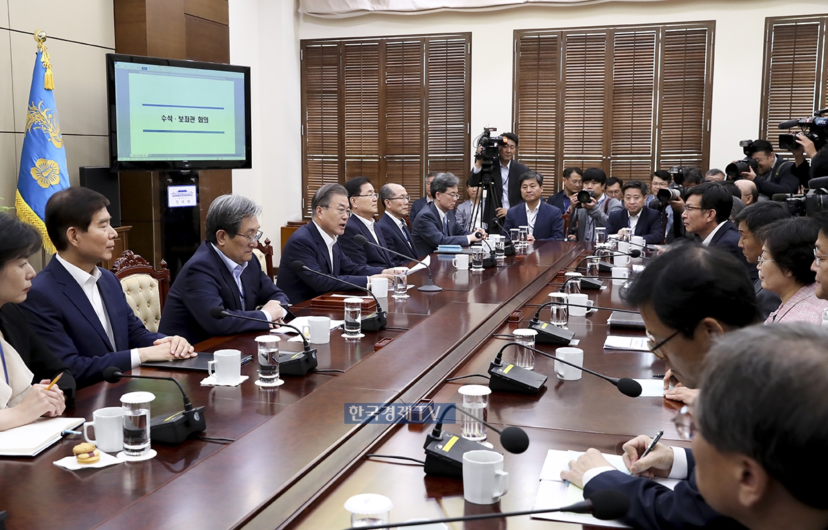 文대통령, `평화경제` 재차 강조‥"흔들림 없이 나갈 것"