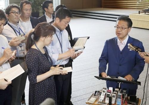 日, 韓백색국가 제외 28일부터 시행..."군용 우려 물자 개별 허가"