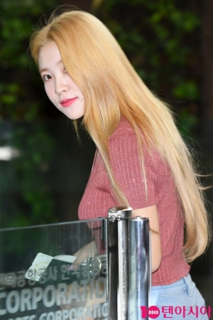 [TEN PHOTO] 레드벨벳 예리 &#39;미모에 홀릭&#39;