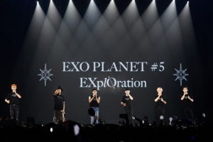 엑소, 홍콩 단독 콘서트 &#39;대성황&#39;…2만 석 매진