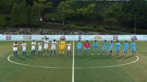 &#39;뭉쳐야 찬다&#39; 어쩌다FC, &#39;연예계 메시&#39; 최수종의 일레븐FC와 &#39;수중 혈투&#39;