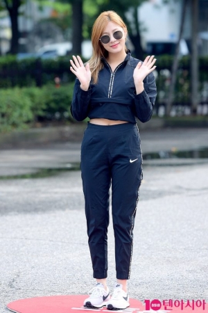 [TEN PHOTO]에이핑크 오하영 &#39;운동복도 멋지게 소화&#39;