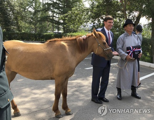 에스퍼 美국방, 방한 앞두고 몽골 찾아…중·러 견제 행보