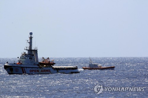 스페인, 자국 NGO가 구조한 난민 일부 수용 의사 표명