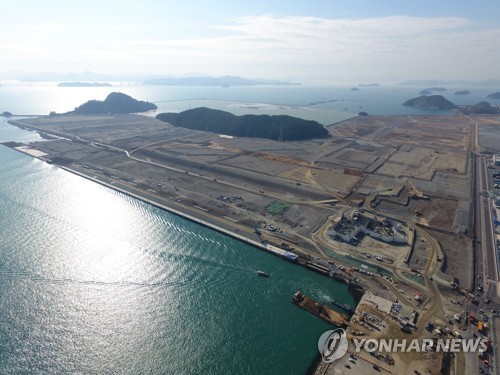 "부산 북항 통합·신항 서'컨'부두 운영사 선정 연내 마무리"