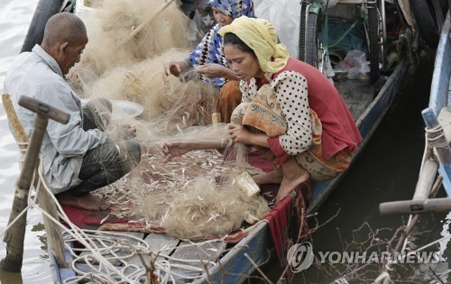 "'동남아 젖줄' 메콩강이 죽어간다…가뭄에 중국 댐도 영향"