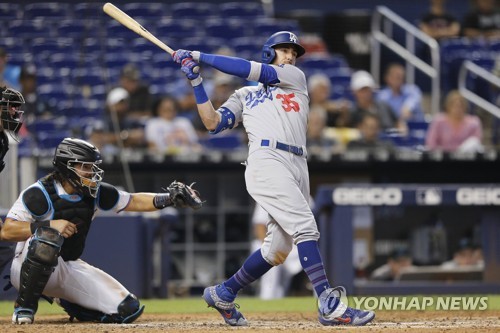 벨린저 40호 홈런…MLB 다저스는 대패