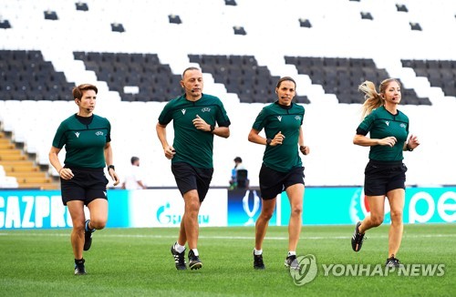 UEFA 슈퍼컵에 사상 최초로 주·부심 모두 여성 배정