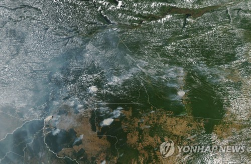 '지구의 허파' 아마존 화재에 전세계 우려…브라질은 "주권침해"