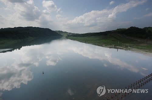 北군인 1명 심야 임진강 귀순…초병 감시장비로 최초 포착