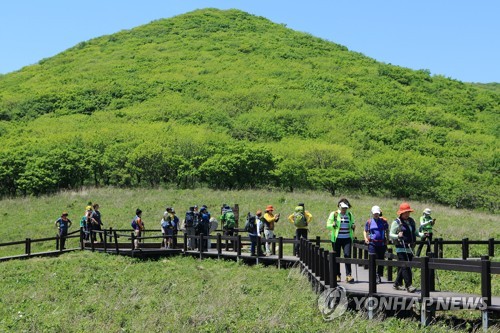 "천상의 화원 인제 곰배령에서 '문화 피서' 즐기세요"