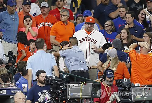 MLB 휴스턴도 파울 안전망 확대…2살 아이 사고 발생 2개월여만