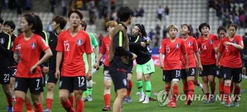 '2+2년 최고 대우' 계약 최인철 감독, 여자축구 중흥 이룰까