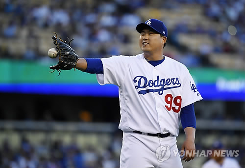 MLB닷컴 "올해 최고 선발 류현진, FA 시장도 흔들 것"