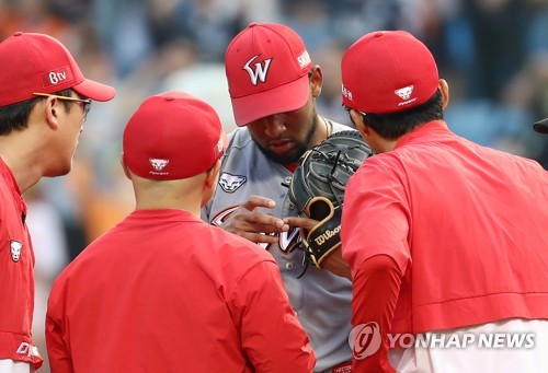 '비룡 천적' 한화 서폴드, 3승·평균자책점 2.16