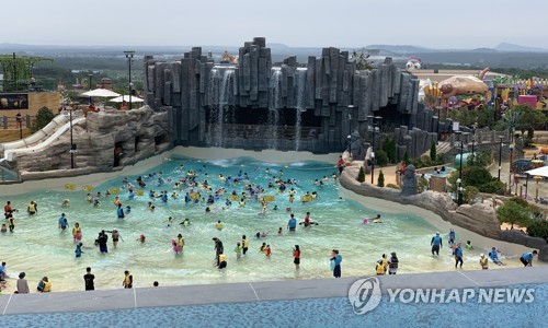 "태양을 식히고 싶다"…전국이 '한증막' 올해 최고기온 갱신