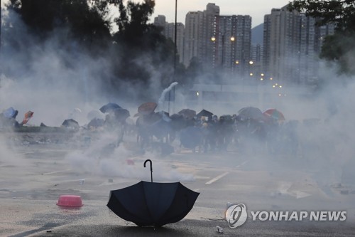 中, 美 겨냥 "홍콩·중국 내정 간섭 시도 실패할 것"(종합)