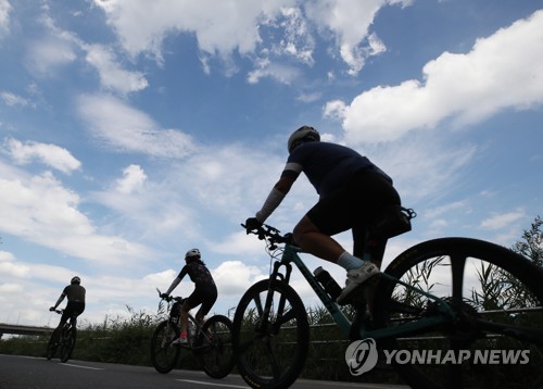 내일 대체로 '맑음'…제주도·중부지방엔 비 소식