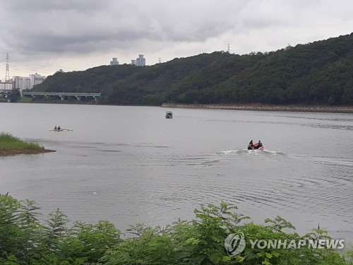 용인조정경기장서 훈련 중 보트 뒤집혀…고교 선수 1명 실종(종합)