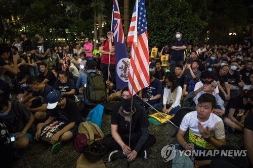 北, 홍콩시위에 "서방세력 검은그림자가 문제"…中 지지 재확인