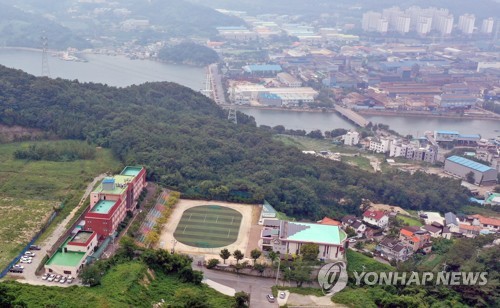 조국 가족 운영 창원 웅동학원 법인재산만 130억원대