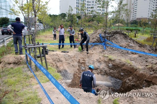 9일새 수돗물 불안 민원 977건…포항시 내시경까지 동원