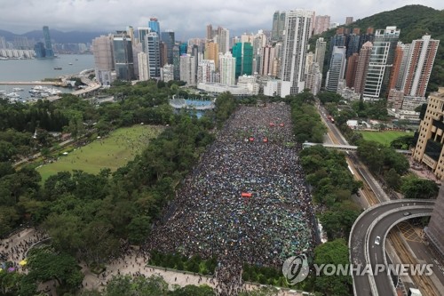 외교부 "홍콩 시위, 당사자 간 원만히 해결되길 기대"