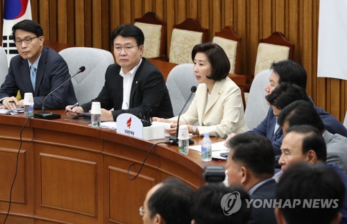 한국당 '조국 딸' 의혹 십자포화 "조로남불…현실판 스카이캐슬"(종합2보)