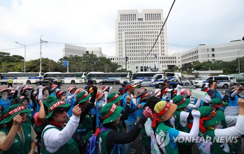 톨게이트노조, 요금수납원 대법 판결에 환호…"직접 고용해야"