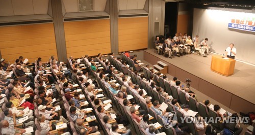 "한국이 적인가" 日人 9천300명 서명…對韓보복조치 아베 비판