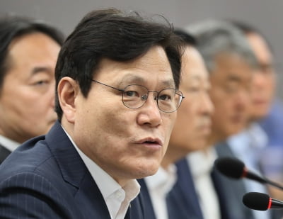 최종구 "내일부터 日 수출규제 조치…피해기업에 2654억 금융지원"