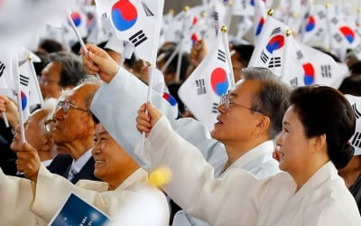 제74주년 광복절, 독도서 상하이까지 "대한독립 만세!"