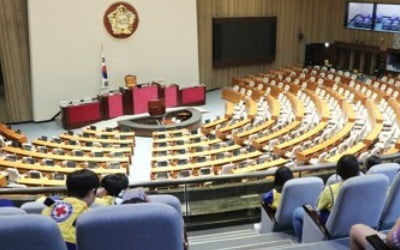 국회 노동개혁특위 출범 '난항'…여야 '위원장직 쟁탈전'에 발목