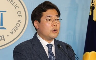 與, 조국 엄호…"야당 '조국 알레르기'는 사법개혁 방해 의도"