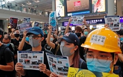 홍콩∼한국 항공편 내일 오전 9시까지 모두 결항…1천명 발 묶여