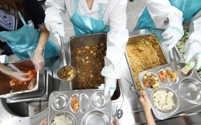 2학기 고교 무상교육 첫발…3학년 43만9000여명 우선 실시