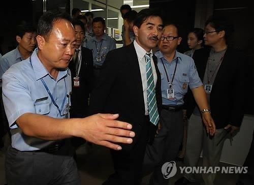 日 외무 부대신, 韓 반일 촛불집회 폄하 발언