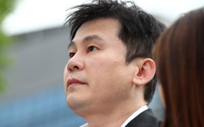 '원정도박·성접대 혐의' 양현석 밤샘조사…혐의 대체로 부인