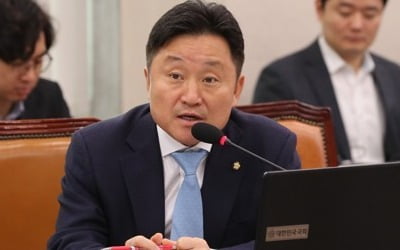 경찰, 민주당 2명 추가 조사…황교안·나경원 내주 출석통보