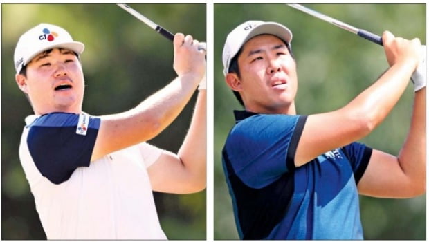 한국 선수가 미국프로골프(PGA)투어에서 나란히 2위, 3위를 차지하는 진풍경이 연출됐다. 23일(한국시간) 미국 미시시피주 잭슨의 잭슨CC(파
72·7460야드)에서 막을 내린 샌더슨팜스챔피언십이 무대다. 임성재(왼쪽)와 안병훈이 아이언 티샷을 한 뒤 공을 바라보고 있다. /AFP연합뉴스