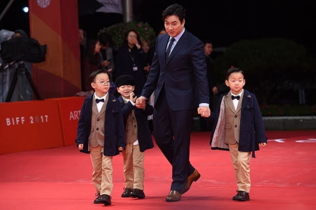 배우 송일국, 아들 대한 민국 만세 / 사진=최혁 기자