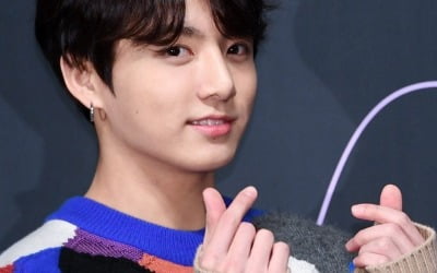 정국 열애설, 타투까지 화제→해쉬스완 불똥→빅히트 "거제도 방문 맞지만 열애는 NO" [종합]