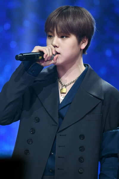 [포토] 엑스원 남도현, '부드러운 눈빛~'