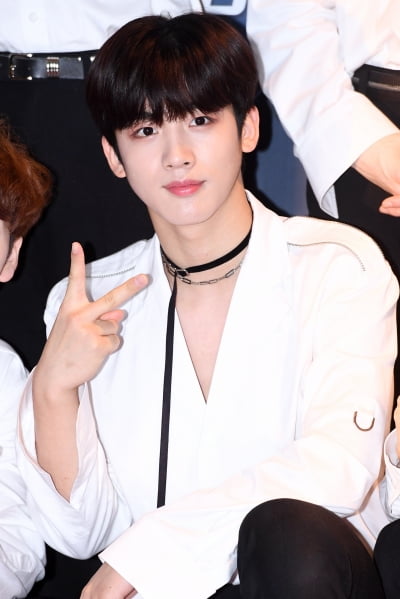 [포토] 엑스원 김요한, '멋지게 브이~'