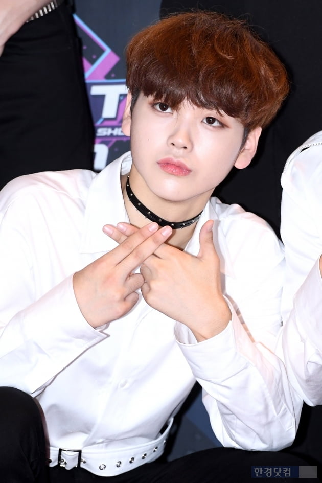 [포토] 엑스원 송형준, '빠져들 듯 깊은 눈빛'