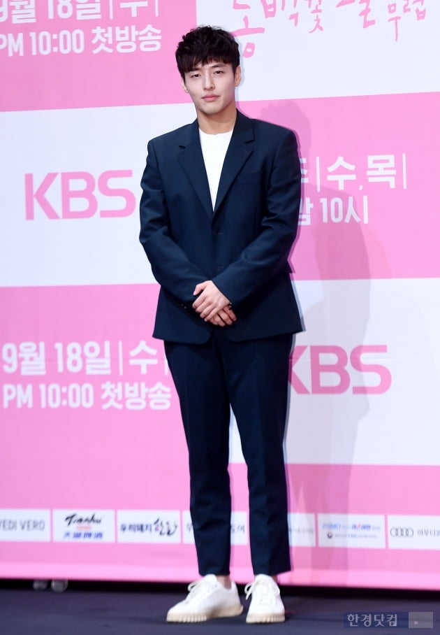 [포토] 강하늘, '순박 섹시'