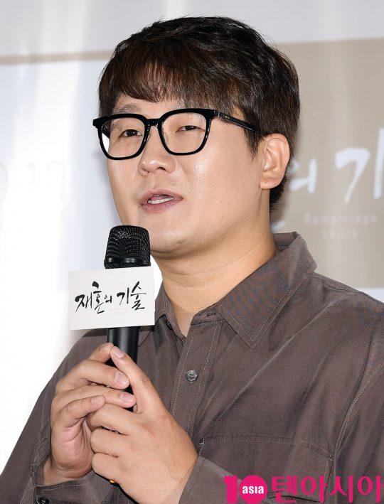 배우 김강현이 3일 오전 서울 한강로3가 CGV 용산아이파크몰점에서 열린 영화 ‘재혼의 기술’ 제작보고회에 참석하고 있다.