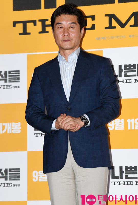 배우 김상중이 3일 오후 서울 한강로3가 CGV 용산아이파크몰점에서 열린 영화 ‘나쁜 녀석들: 더 무비’ 언론시사회에 참석하고 있다.